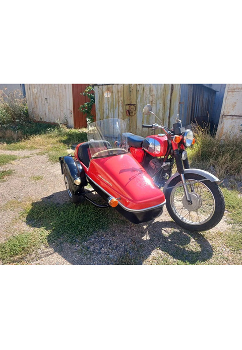 Cerco socio importazione dall'Ucraina di moto sidecar Ural Dnepr Java vintage